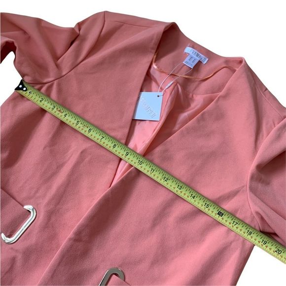 New Revamped Blazer Size Medium - Picture 6 of 7